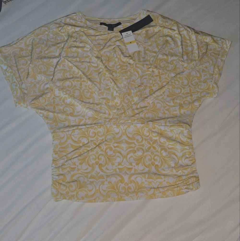 Cynthia Steffe Yellow and White Patterned Blouse - Picture 2 of 6